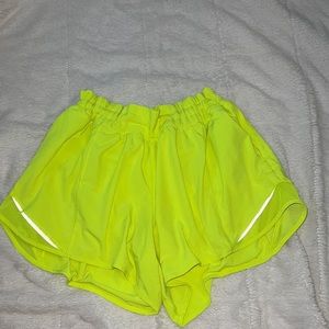 Lululemon hotty hots 4”